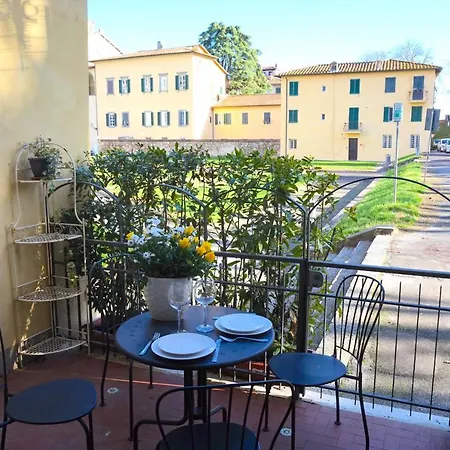 I Pratini, Cozy In Center Town With Terrace * Lucca