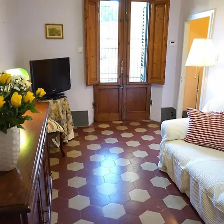 Apartment I Pratini, Cozy In Center Town With Terrace Lucca
