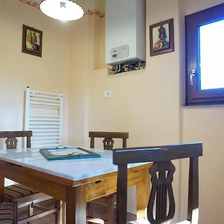Apartment I Pratini, Cozy In Center Town With Terrace