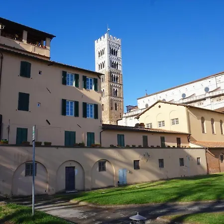 Apartment I Pratini, Cozy In Center Town With Terrace Lucca