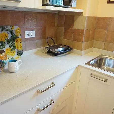 Apartment I Pratini, Cozy In Center Town With Terrace *
